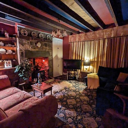 Fantastic Sea Views At Century'S Old Alma'S Cottage - Sleeps Up To 8 Guests Penmaen-mawr Esterno foto