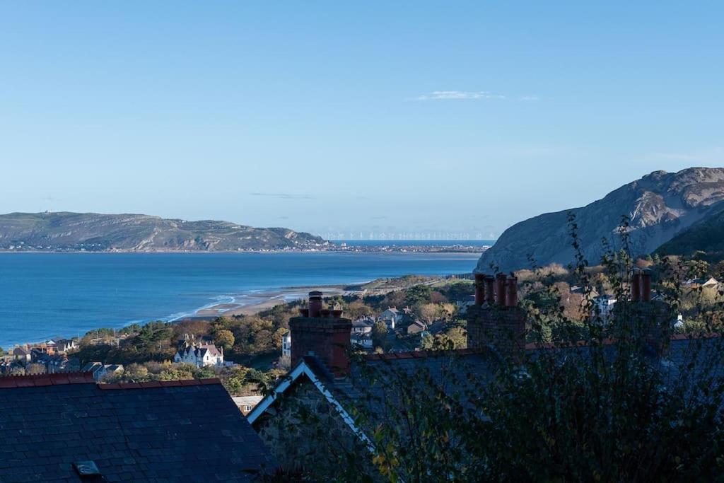 Fantastic Sea Views At Century'S Old Alma'S Cottage - Sleeps Up To 8 Guests Penmaen-mawr Esterno foto
