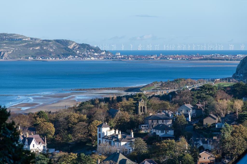 Fantastic Sea Views At Century'S Old Alma'S Cottage - Sleeps Up To 8 Guests Penmaen-mawr Esterno foto