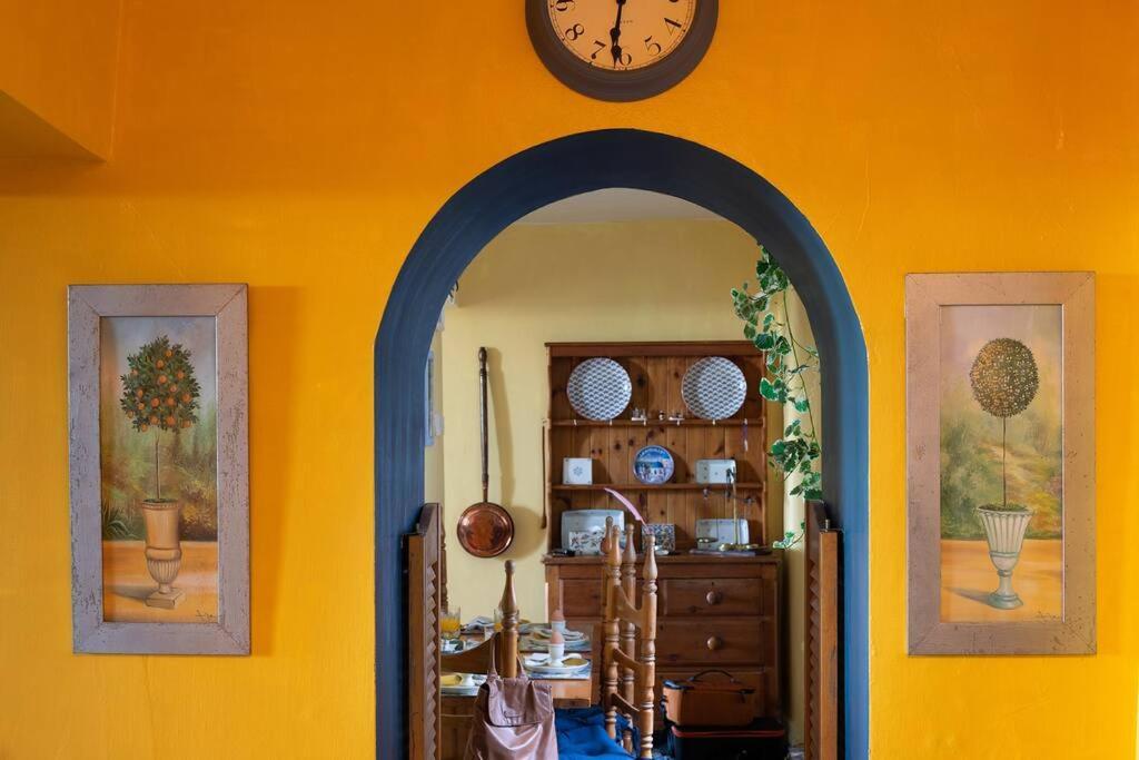 Fantastic Sea Views At Century'S Old Alma'S Cottage - Sleeps Up To 8 Guests Penmaen-mawr Esterno foto