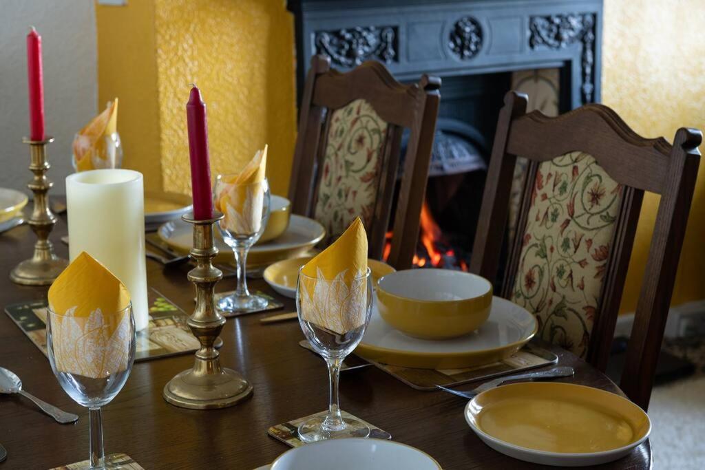 Fantastic Sea Views At Century'S Old Alma'S Cottage - Sleeps Up To 8 Guests Penmaen-mawr Esterno foto