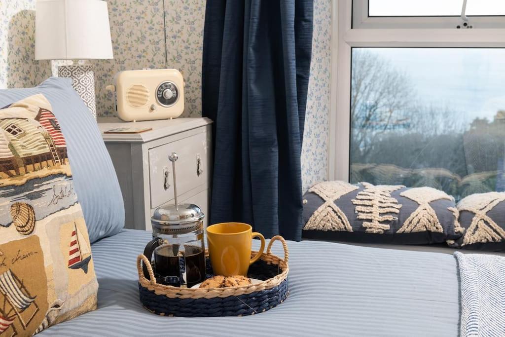 Fantastic Sea Views At Century'S Old Alma'S Cottage - Sleeps Up To 8 Guests Penmaen-mawr Esterno foto