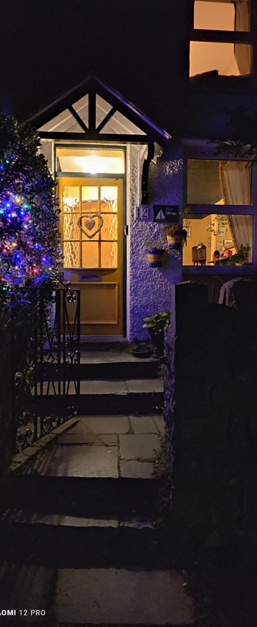 Fantastic Sea Views At Century'S Old Alma'S Cottage - Sleeps Up To 8 Guests Penmaen-mawr Esterno foto