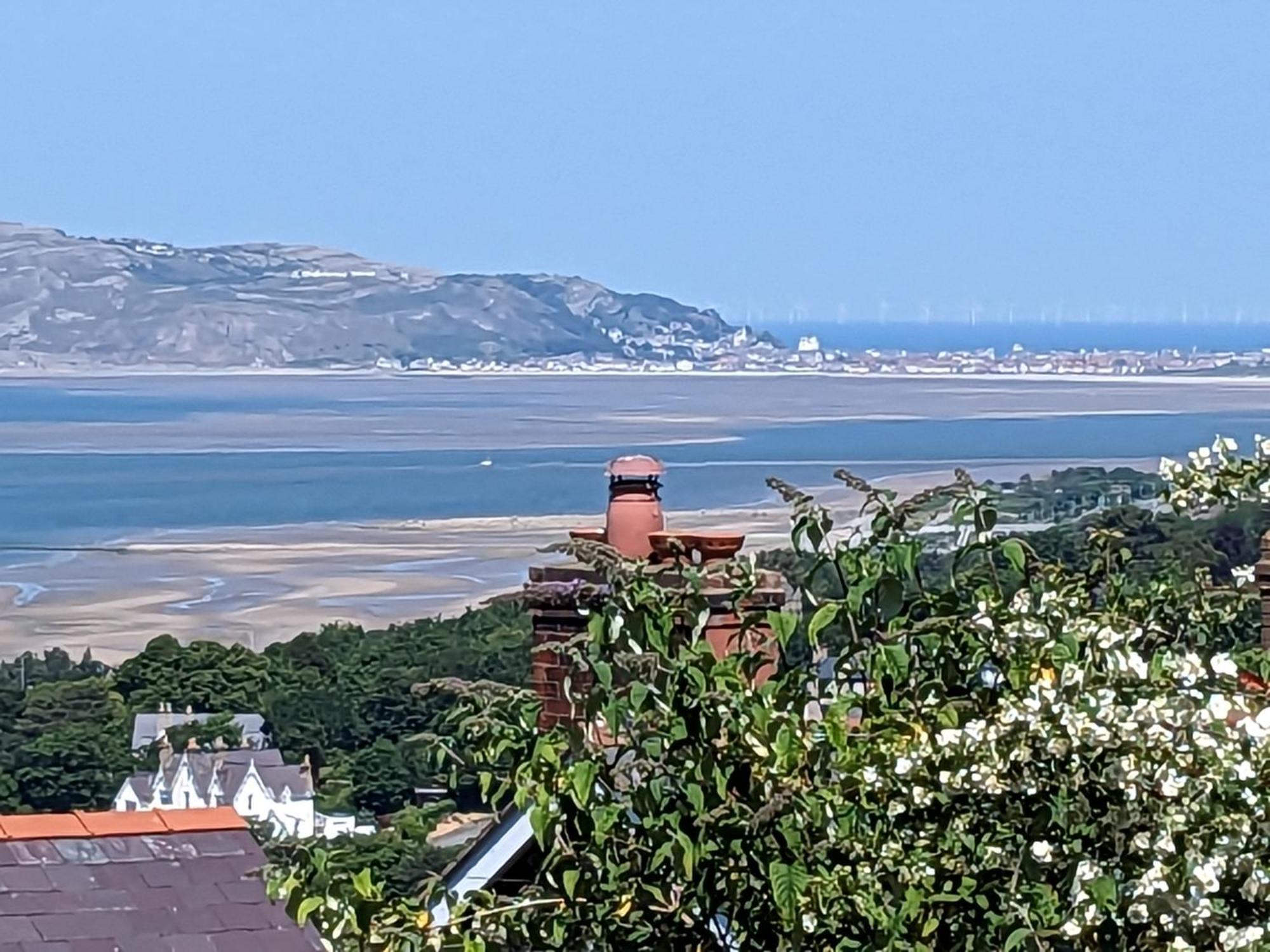 Fantastic Sea Views At Century'S Old Alma'S Cottage - Sleeps Up To 8 Guests Penmaen-mawr Esterno foto