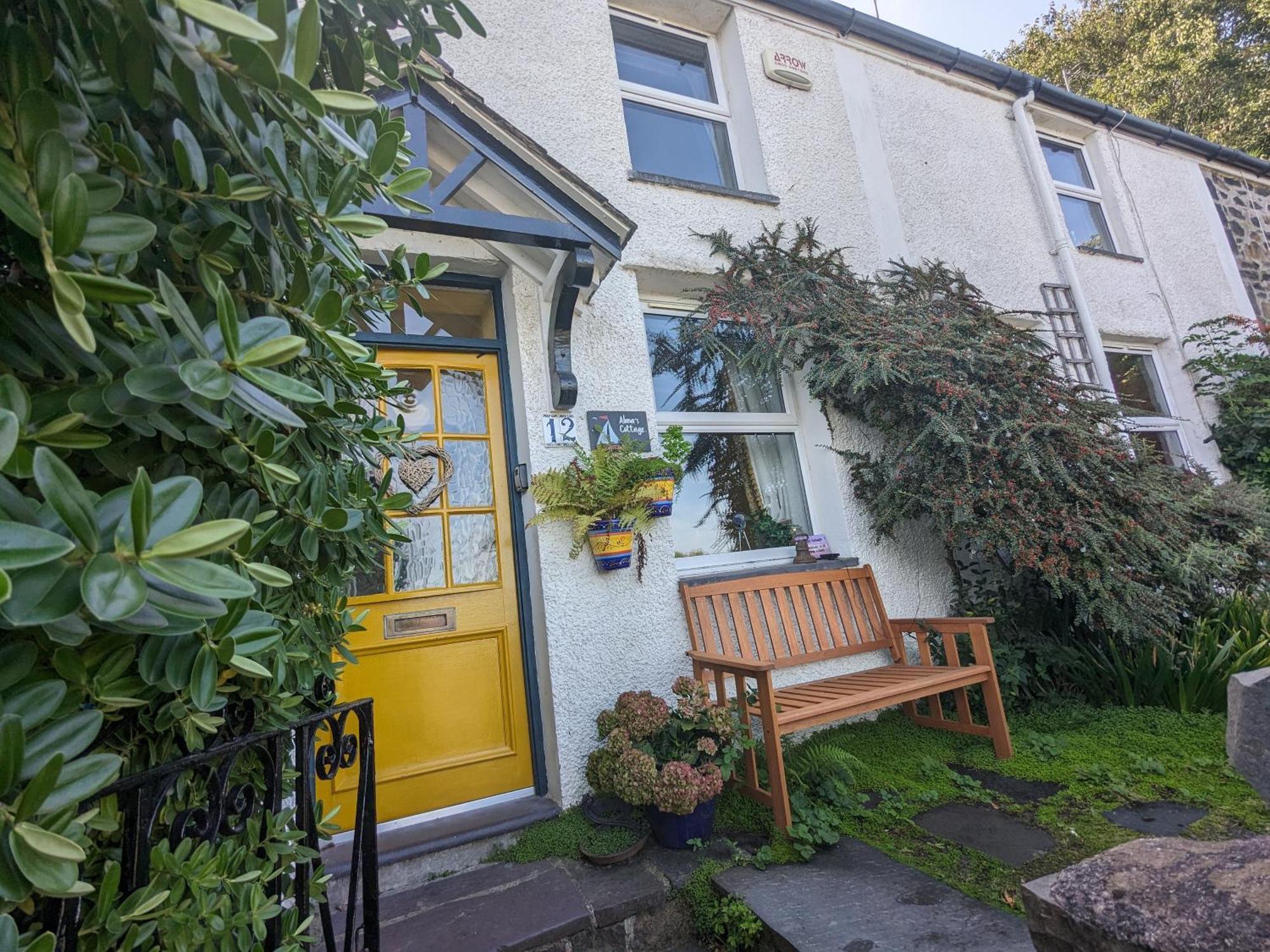 Fantastic Sea Views At Century'S Old Alma'S Cottage - Sleeps Up To 8 Guests Penmaen-mawr Esterno foto