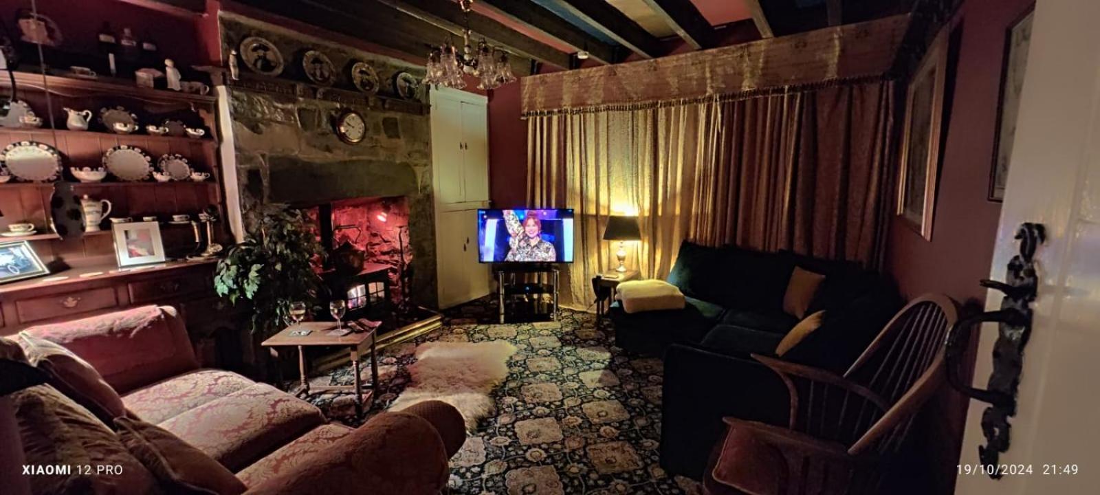 Fantastic Sea Views At Century'S Old Alma'S Cottage - Sleeps Up To 8 Guests Penmaen-mawr Esterno foto